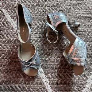 Capezio Elisa 2.5" Ballroom shoe size 8.5W